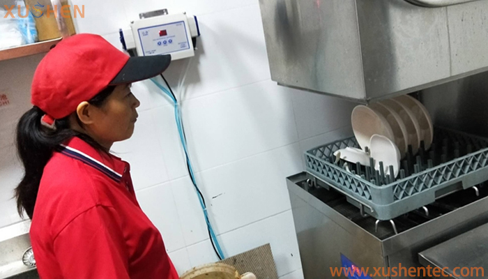 鄭州飯店|食堂商用洗碗機(jī)-旭申揭蓋式洗碗機(jī)-XS-J1